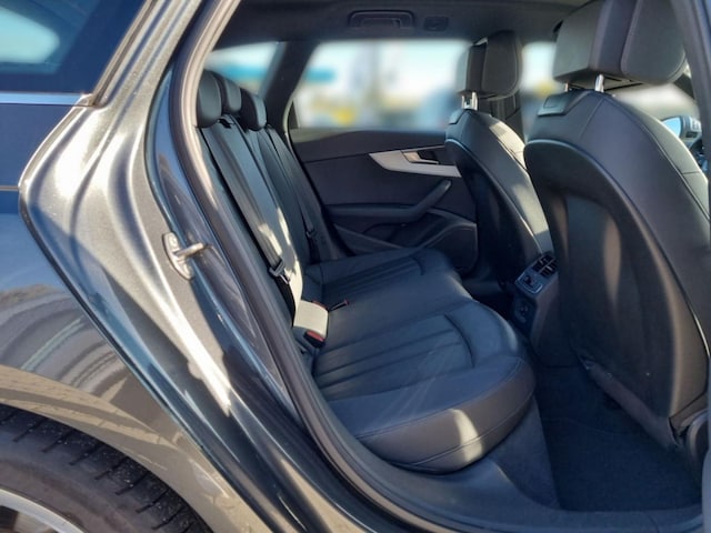 Audi A4 35 TFSI Avant S-Tronic