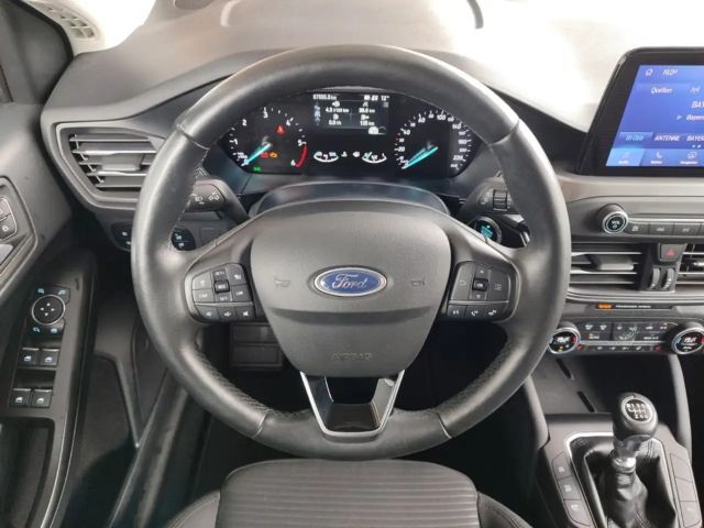 Ford Focus Titanium Wagon