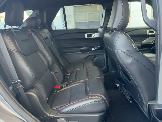 Ford Explorer EcoBoost ST Line