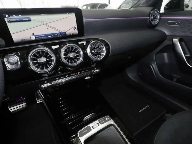 Mercedes-Benz A 200 AMG Line