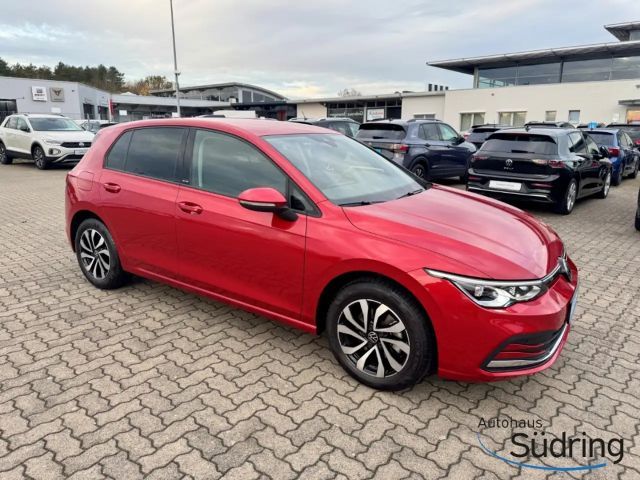 Volkswagen Golf 1.5 eTSI DSG