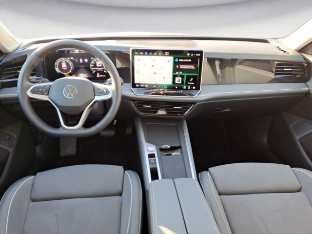 Volkswagen Passat 1.5 eTSI Business DSG Variant