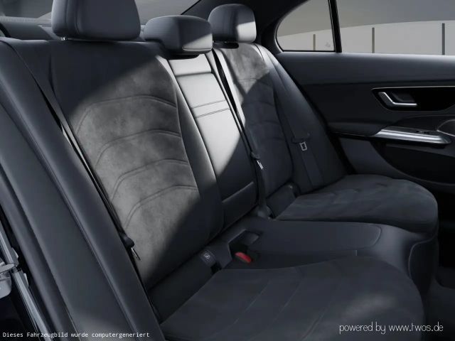 Mercedes-Benz E 200 AMG Line Sedan