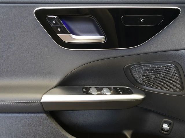 Mercedes-Benz C 200 AVANTGARDE C 200 d Estate