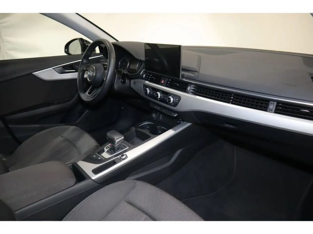Audi A4 35 TFSI Sedan