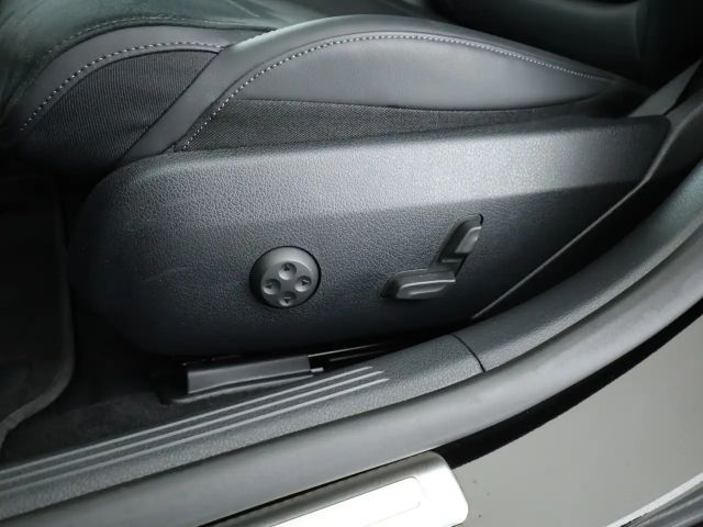 Mercedes-Benz C 300 AMG Line C 300 d Sedan