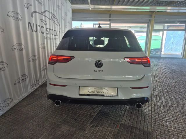 Volkswagen Golf 2.0 TSI GTI