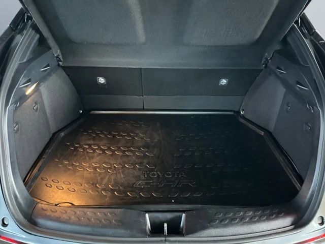 Toyota C-HR Hybride Team D