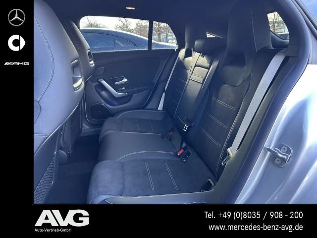 Mercedes-Benz CLA 200 AMG Line Shooting Brake