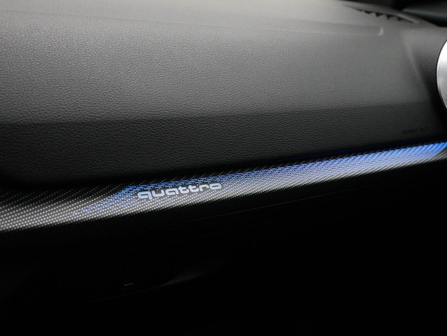 Audi Q2 35 TDI Quattro S-Line S-Tronic