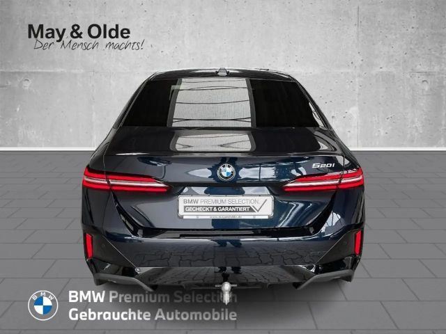 BMW 520 520i M-Sport Sedan