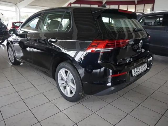 Volkswagen Golf DSG Life