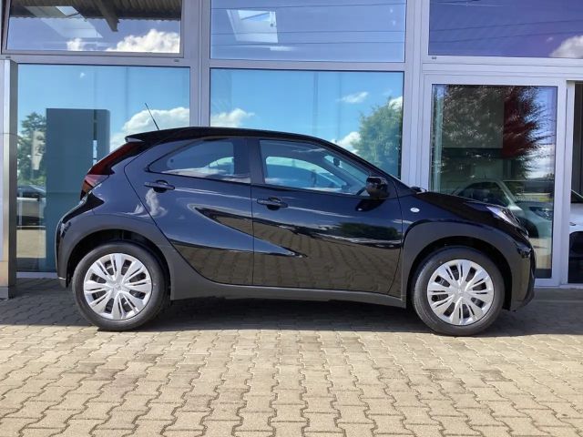 Toyota Aygo X Business Hatchback S-CVT