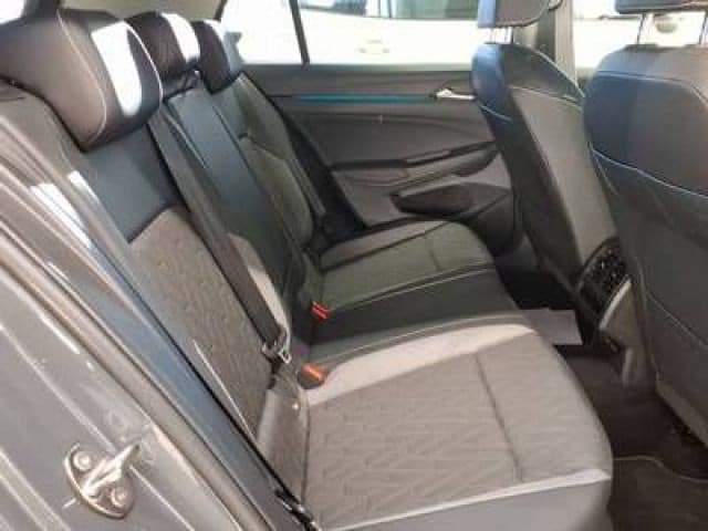 Volkswagen Golf 1.5 eTSI DSG Golf VIII