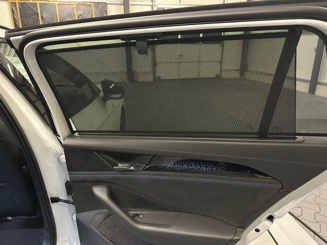 Volkswagen Passat 4Motion R-Line Variant