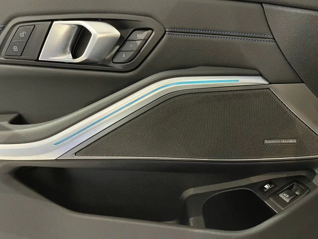 BMW 330 330e M-Sport