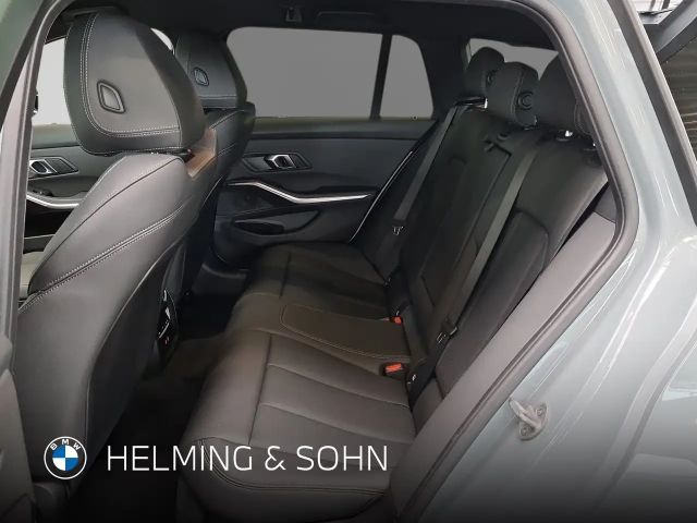 BMW 320 320d M-Sport Touring xDrive