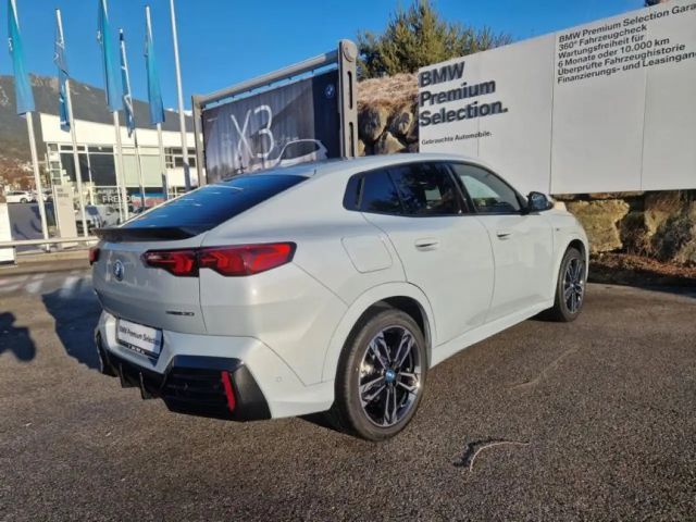 BMW iX2 xDrive30