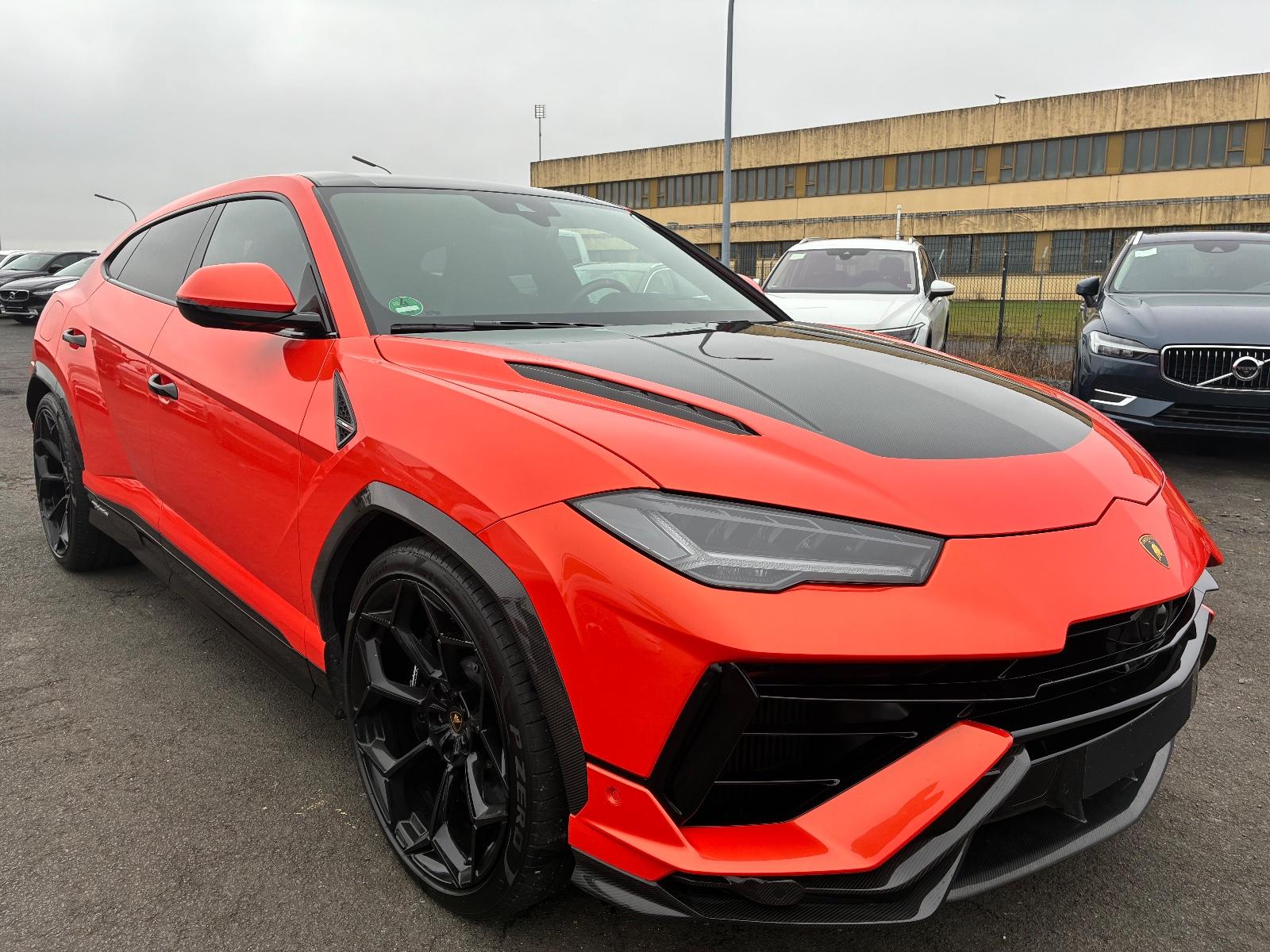 Lamborghini Urus Performante