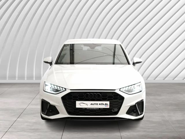 Audi A4 40 TFSI S-Line Sedan
