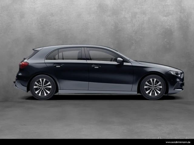 Mercedes-Benz A 180 A 180 Kompakt AHK/STANDHEIZUNG/MBUX/360°KAMERA