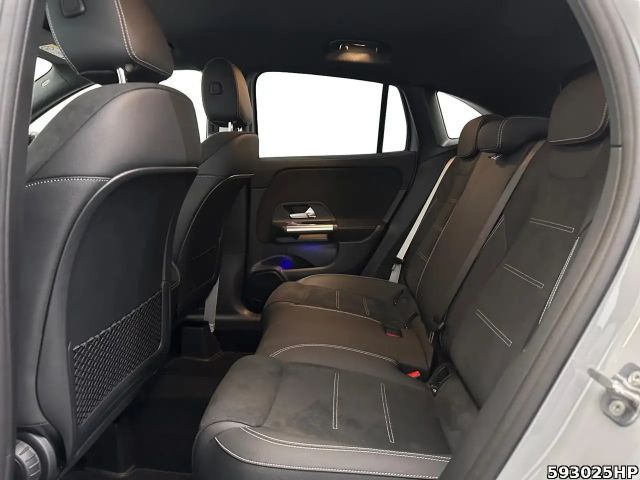 Mercedes-Benz GLA 200 AMG Line