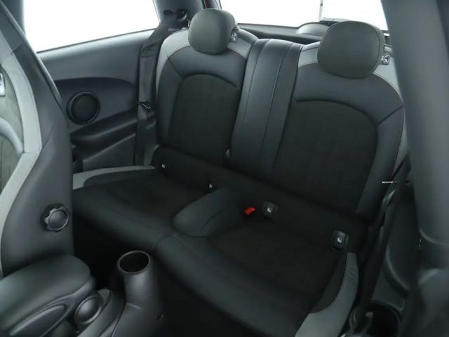 MINI Cooper JCW AERODYNAMIK PAKET LED NAVI JCW-SITZE