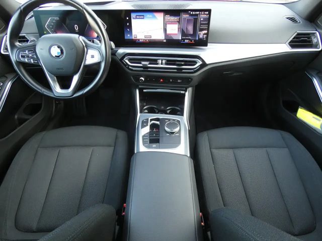 BMW 320 320d Sedan