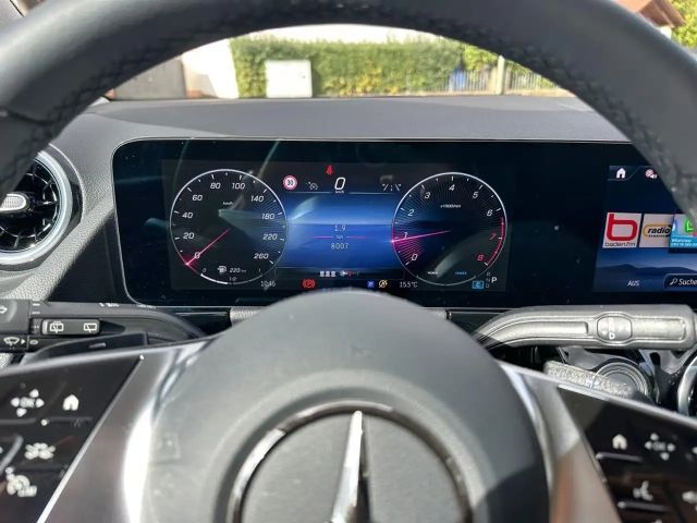 Mercedes-Benz B 200 Progressive