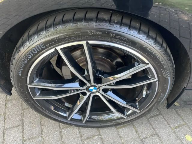 BMW 320 320i M-Sport Touring