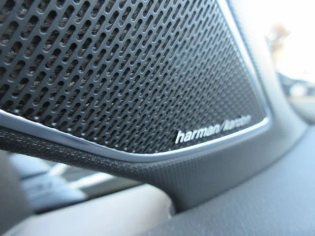 Volkswagen Golf 2.0 TSI DSG IQ.Drive R-Line