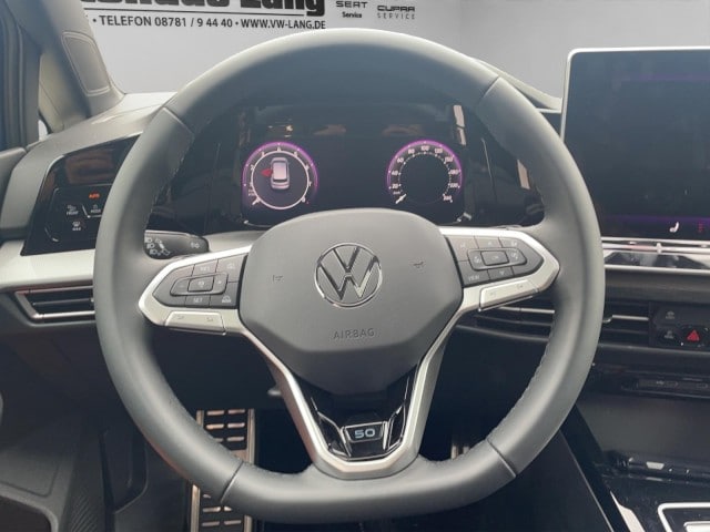 Volkswagen Golf 1.5 eTSI DSG Golf VIII