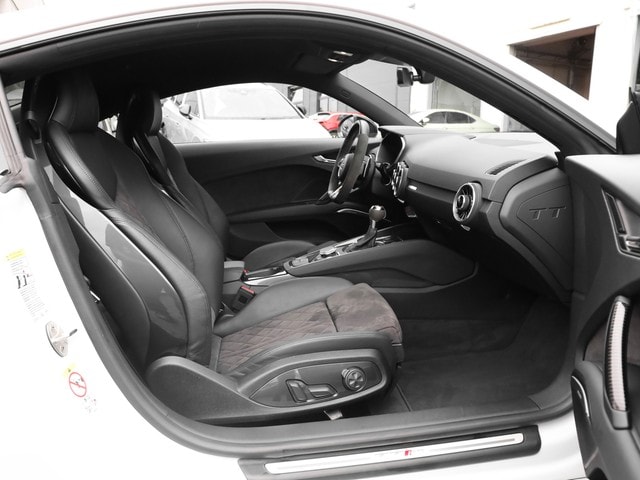 Audi TT RS Coupé Quattro S-Tronic