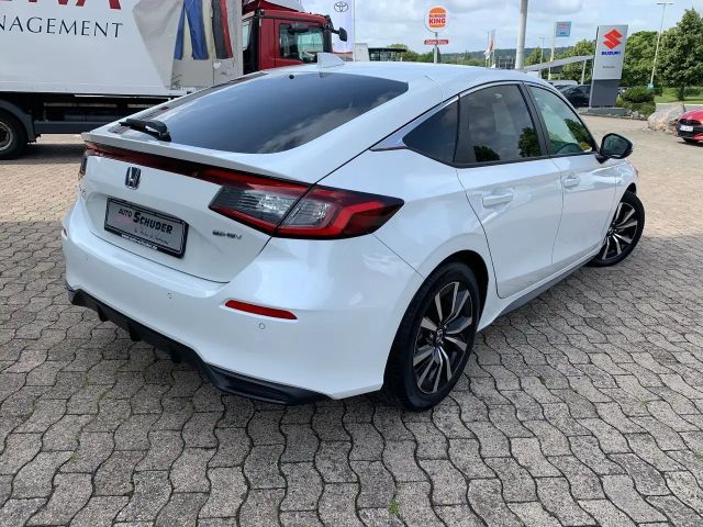 Honda Civic Elegance e:HEV