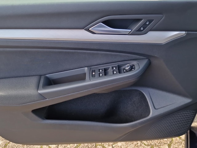 Volkswagen Golf 1.5 TSI Golf VIII Life Variant