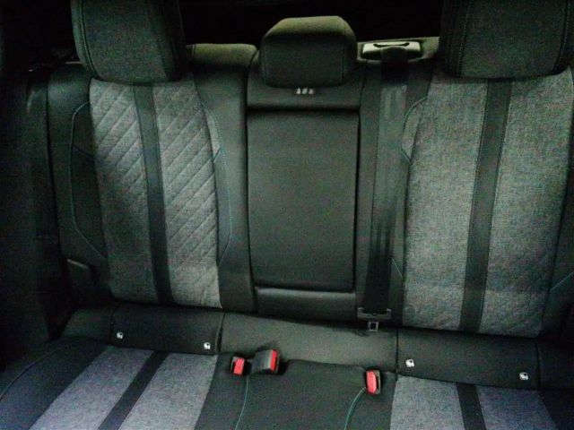 Peugeot 408 Allure Pack Hybrid