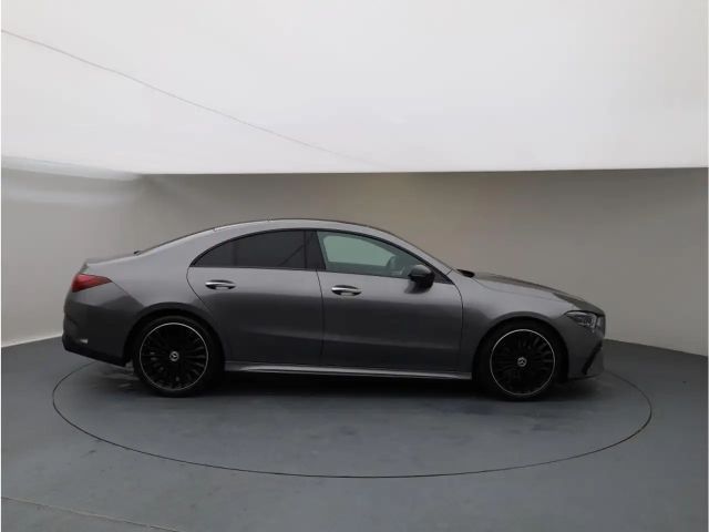 Mercedes-Benz CLA 200 AMG Line Coupé