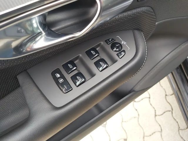 Volvo XC90 AWD Dark Plus