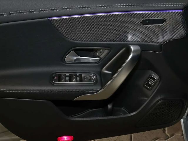 Mercedes-Benz CLA 180 Coupé