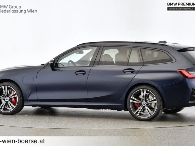 BMW 330 330e xDrive