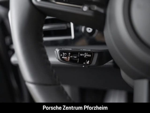 Porsche Taycan Black Edition Sport Turismo