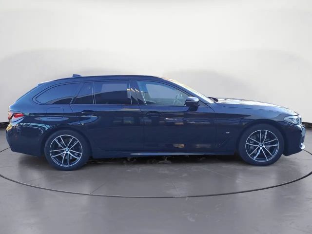 BMW 540 540d M-Sport Touring xDrive