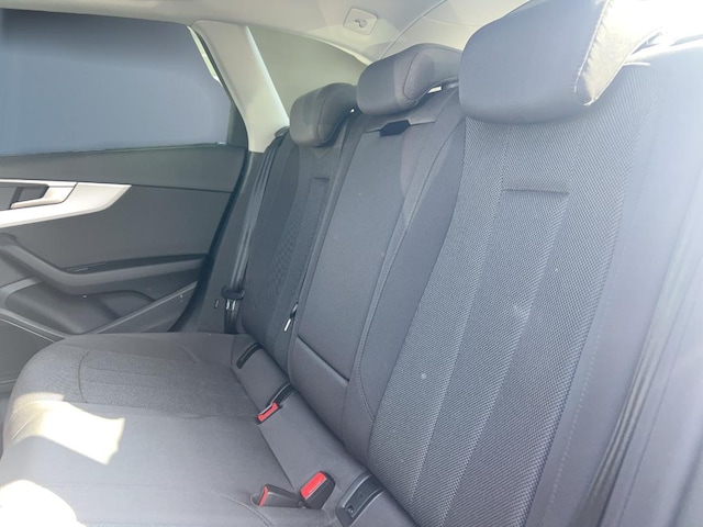 Audi A4 35 TDI Avant S-Tronic