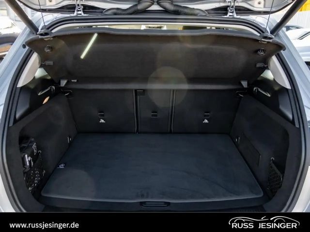 Mercedes-Benz B 200 Progressive Sedan