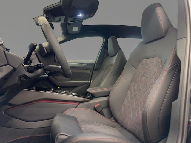 Audi A6 e-tron Avant Quattro