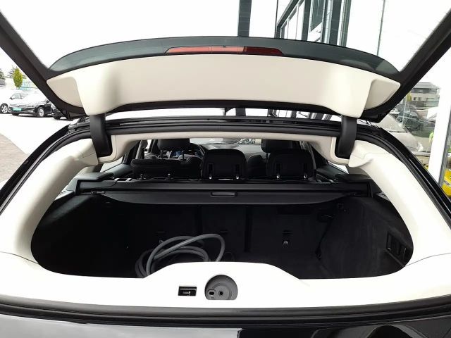 BMW 330 330e Sport Line Touring