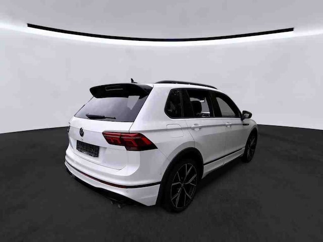 Volkswagen Tiguan *AKRAPOVIC* Pano AHK HUD LM21