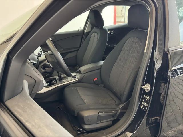 BMW 116 116i 5-deurs Sedan