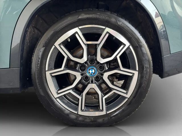 BMW iX1 xDrive30