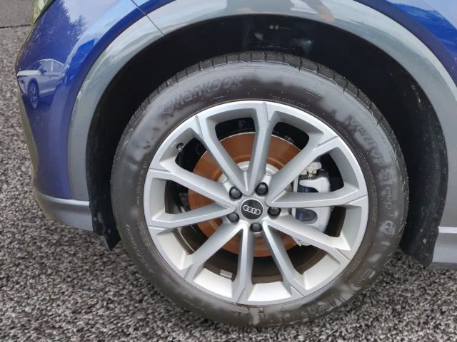 Audi Q4 e-tron 45 AHK SHZ Sportsitze